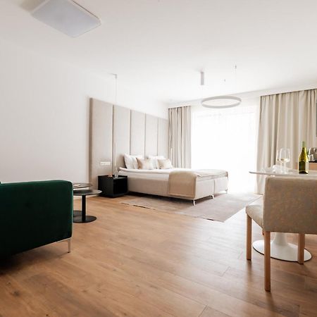 Adele Apartments 佩奇 外观 照片