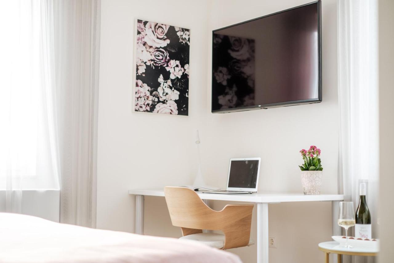 Adele Apartments 佩奇 外观 照片