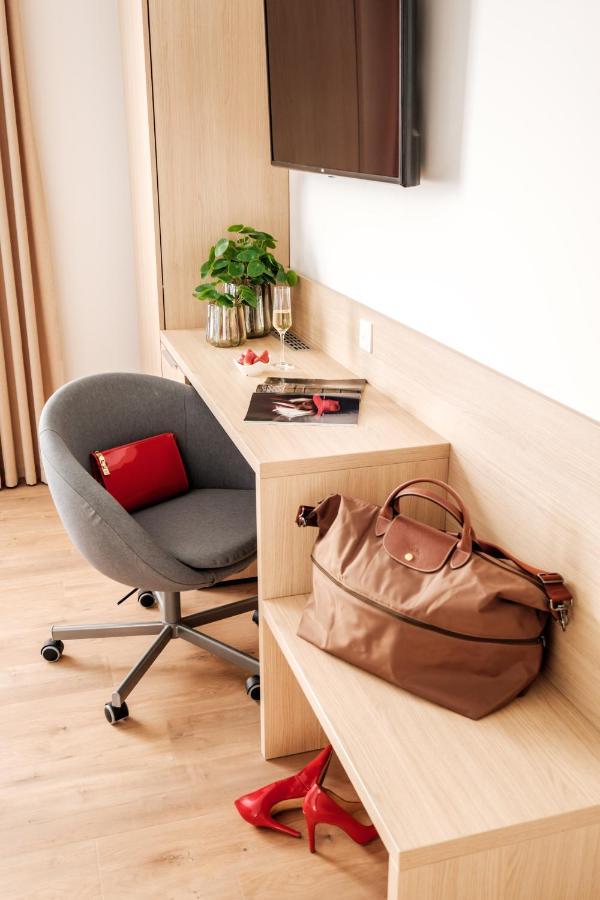 Adele Apartments 佩奇 外观 照片