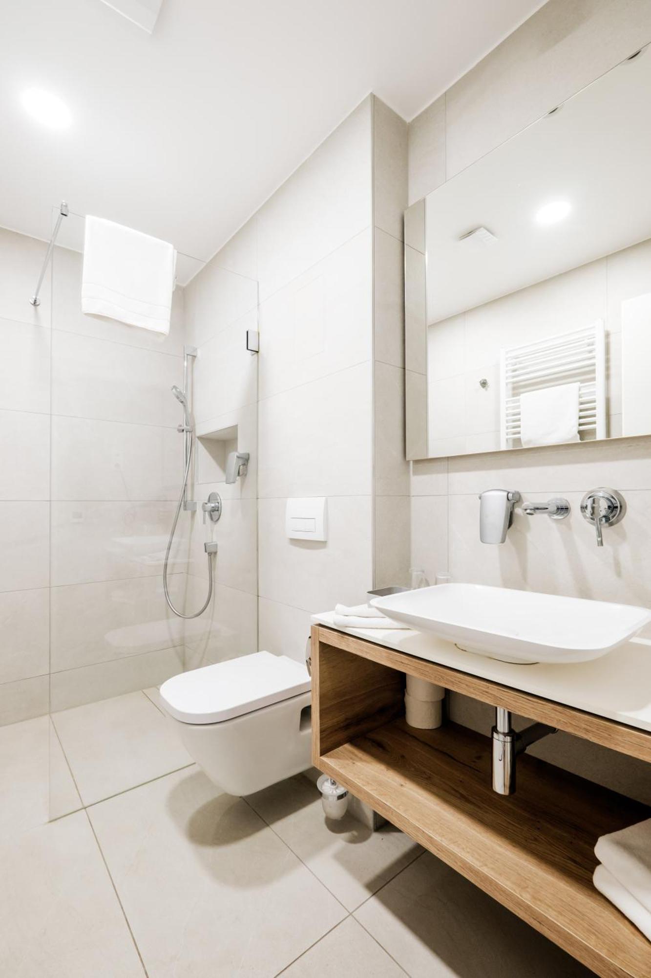 Adele Apartments 佩奇 外观 照片