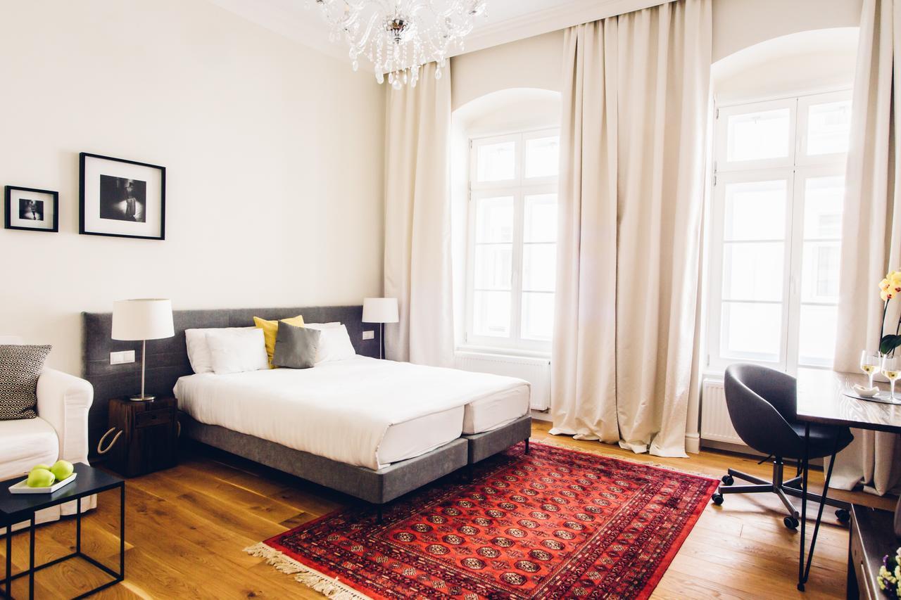 Adele Apartments 佩奇 外观 照片